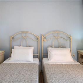 7 bedroom seaside villa with pool, Kassiopi, sleeps 13